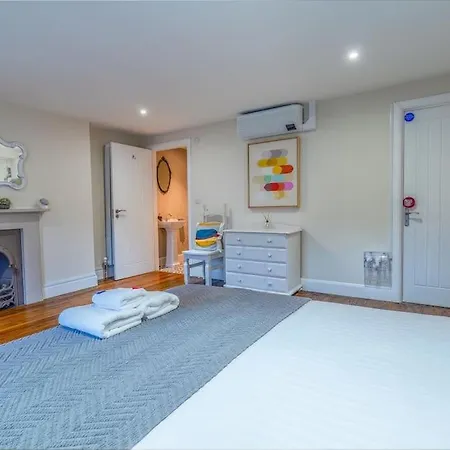 Smart-home In Original Victorian Building Bristol