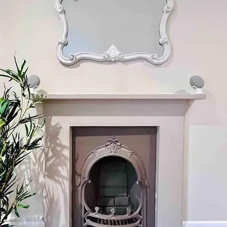 Smart-home In Original Victorian Building Apartment Bristol