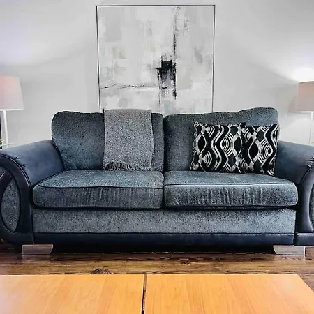 Apartment Smart-home In Original Victorian Building
