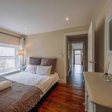 Quiet Victorian Flat, Gloucester Road, Fast Wifi Appartamento *