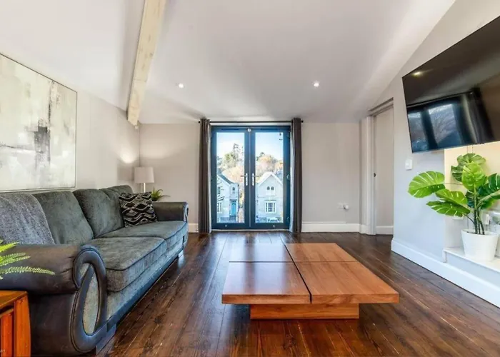 Lejlighed Quiet Victorian Flat, Gloucester Road, Fast Wifi