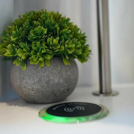 Quiet Gloucester Road Flat With Ac And Smart Tech Апартаменти